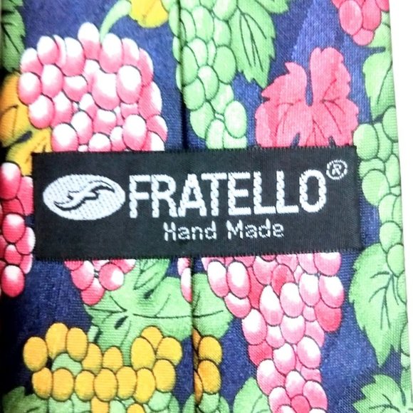 Vintage wine/grapevine necktie - Picture 4 of 4